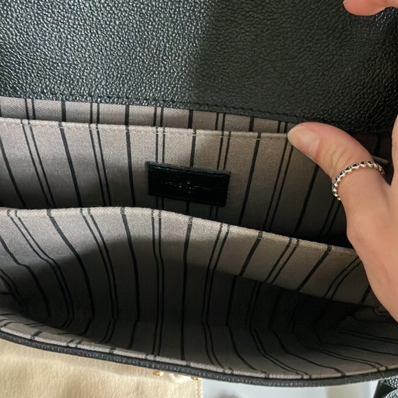 Pochette Métis with silk bandeau. - Picture 3 of 9